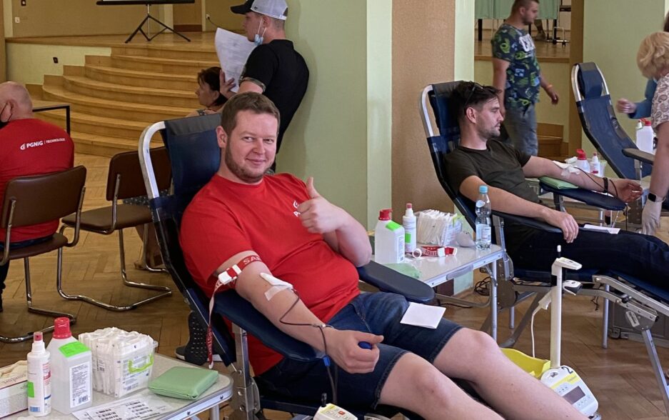 Nasi Pracownicy ratują życie, oddając krew