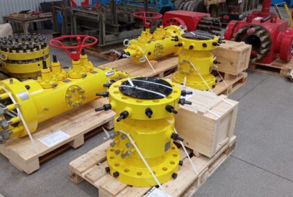 głowice eksploatacyjne, więźby rurowe